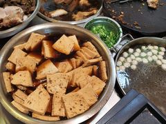 -松树干拌面店