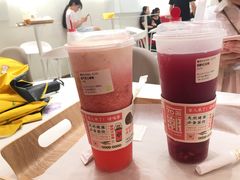 霸气芝士草莓-奈雪的茶(华侨城创意园店)