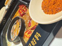 -老牌坊云南鱼豆花火锅(哈西万达店)