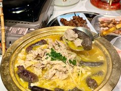 -百彦蒙古包·碳烤羊排·手抓羊肉(万江首店)