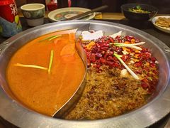 -沸炉重庆老火锅(军事博物馆店)