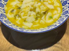 -东口码头·烧鸽子·鱼头泡饼·地方菜(金鹰悦城店)