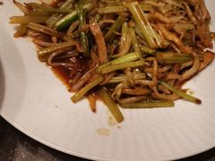 -闫府私房菜(恒隆店)