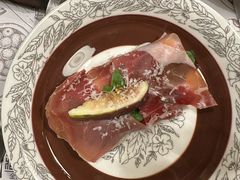 -藏书馆咖啡LibraryCoffee·Bistro(牡丹园店)