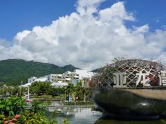 -亚龙湾中心广场