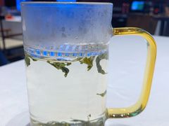 绿茶-老湘亲·品鉴湘菜(蔡塘爱琴海店)