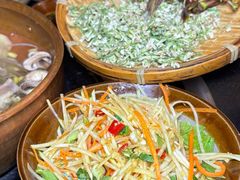 -阿山卓·野生菌火锅·纳西火塘烤肉