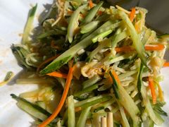 -东北四季饺子王(华山路店)