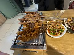 -烤满分·东北烧烤(首经贸店)