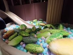 -水桶王国主题餐厅·聚会·生日派对·亲子活动·家庭套餐(亚龙湾希尔顿店)