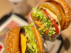 -The Habit Burger Grill 哈比特汉堡(复兴soho店)