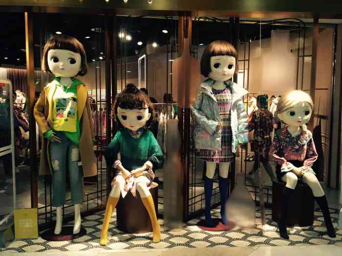 tanni(西单大悦城店)-"tanni 大家熟悉的大头娃娃这个牌子.