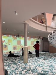 -奈尔宝家庭中心·亲子餐厅(鄞州万达店)