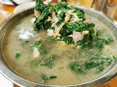 -御霞苑泥烩鸡休闲农庄