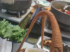 -刘姐啤酒鱼民族演艺餐厅(西街总店)