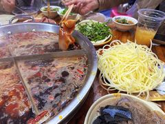 -储奇门鳝鱼火锅(总店)