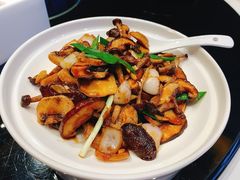 -马仕玖煲·融合菜·酥不腻烤鸭(人大店)