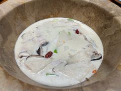 -滇香肴·云南菜蒸汽石锅鱼(云南北路店)