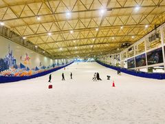 -乔波室内滑雪场