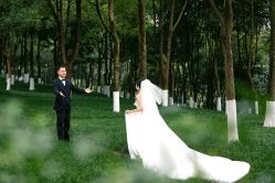 -黑马婚纱摄影