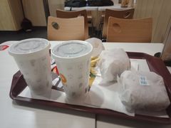 -华莱士·全鸡汉堡(艳粉店)