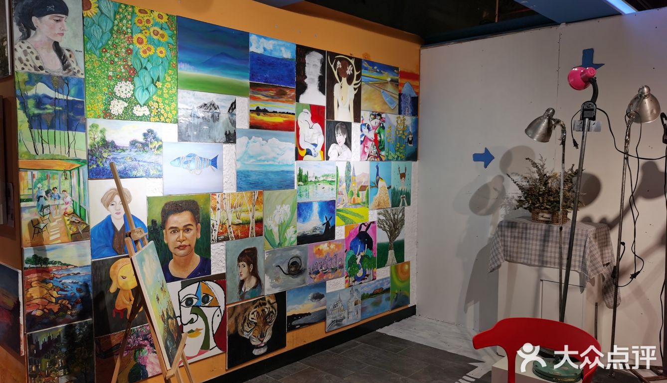 藏了各类宝藏小店的地下商场