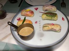 漫步花开彩虹卷-蜜桃花开·中西融合菜E&W(南长街店)