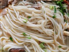 -亮亮面馆(经六路店)