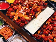 -肥肥虾庄·金牌油焖大虾(杨园滨江时代walk店)