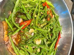 -月枫江南小馆(绿地缤纷广场店)