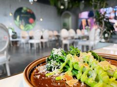 -九月里.自由花园餐厅