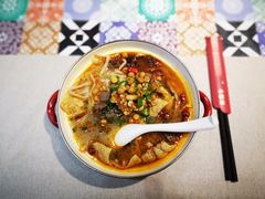-丽丽三鲜螺蛳粉(田林路店)