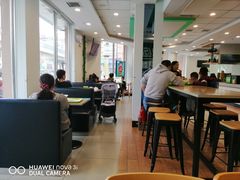 大堂-老乡鸡(武汉烽胜路店)