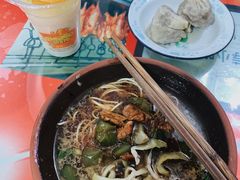 辣椒炒肉面-马记粉店(五一东村店)