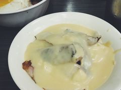 猪颈肉芝士捞公仔面-新记餐厅(香槟大厦店)