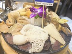 -一朵菌·野生菌探索家火锅(南亚店)