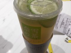 -奈雪的茶(湖滨银泰in77C区PRO店)