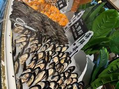 -领鲜活海鲜榴莲自助火锅(东门店)