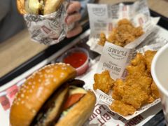 -The Habit Burger Grill 哈比特汉堡(爱琴海店)