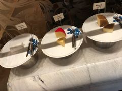 -锦厨国际自助餐厅 · 云端景观 (昆明索菲特大酒店)