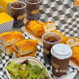 青岛终于有法式热狗专营店啦！爆汁巨好吃[流泪]