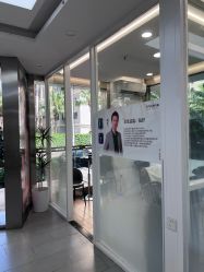 -首脑美发沙龙