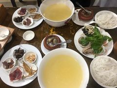 -德致祥云南过桥米线(云天小苑店)