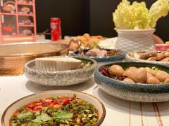 -牛人日志·鲜牛肉骨汤火锅(万科里瑧店)
