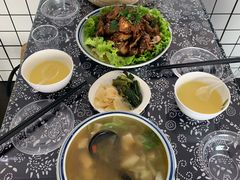 -八两八金·莱芜特色炒鸡(市南漳浦路店)