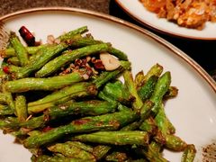 干煸四季豆-丝路金桃·新疆菜(徐汇店)