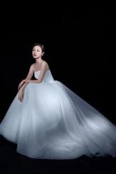 -雪中彩影婚纱摄影·微光艺术中心