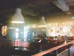-拉亚汉堡经典餐厅(商城路店)