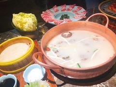 -三人行骨头王火锅(长寿店)