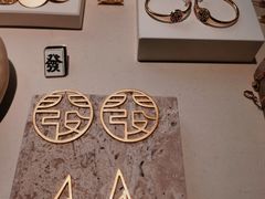 -LADY FAFA(巨鹿路陕西南路路口店)